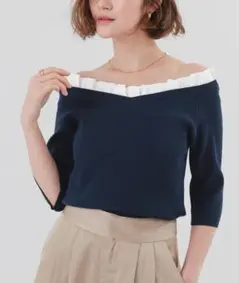 ユアーズ　2wayフリルネックニット 新品のサムネイル