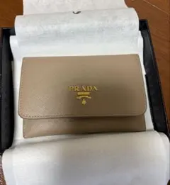 PRADA サフィアーノレザー カードケース　名刺入れベージュ　1M1362