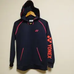 Item thumbnail for item f1f32b85-b3df-443a-acca-0ce0a573a237