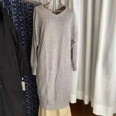 ユニクロ　スリムフィット　ウール混ニットワンピース　ライトグレー