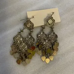 ボヘミアンスタイル ハート型ピアス