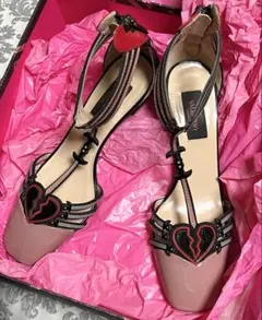ラブブレードロックスタッズ パテントパンプスVALENTINO 37のサムネイル