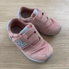 ニューバランス スニーカー