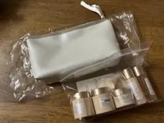 ILLUNEIGE Travel Kit トラベルキット　メナード