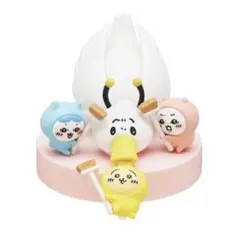 ちいかわ 討伐シーンフィギュア ガチャ でかい鳥　ハチワレ うさぎ フィギュア