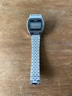 CASIO デジタル腕時計 シルバー