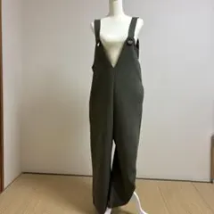 オリーブグリーン サロペット Vネック