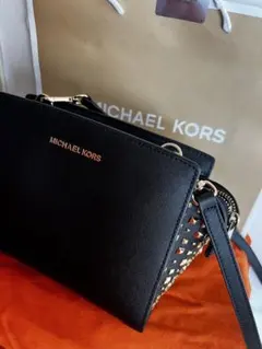 MICHAEL KORS ブラックショルダーバッグ