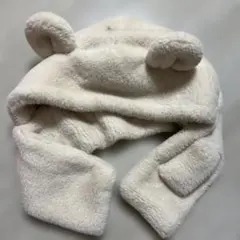 クマ耳付きフリース帽子