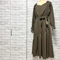 RANDA ランダ オフショルダーワンピース ロングワンピース リボン カーキ