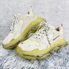 Item thumbnail for item d3c010b2-a151-4210-ad0e-2f8e38ce665b