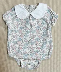 futafuta × ハローキティ　花柄ロンパース　襟付き　　半袖　バースデイ