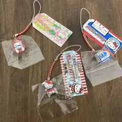 ご当地キティ【赤色】根付けストラップ