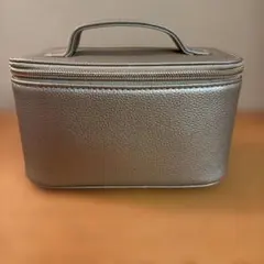 エミレーツ航空　ファーストクラス　アメニティ