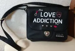 LOVE ADDICTION ショルダーバッグ ブラック