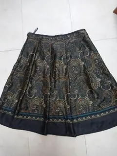 COMME CA ISM ペイズリー柄スカート 膝丈値下げ