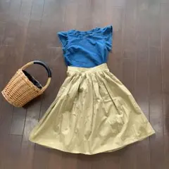 フレアスカート　ベージュのサムネイル