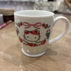 Hello Kitty フルーツ柄 マグカップ - メルカリ