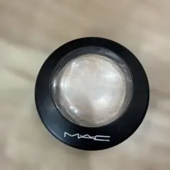 MAC Mineralize Skinfinish Lightscapadeのサムネイル