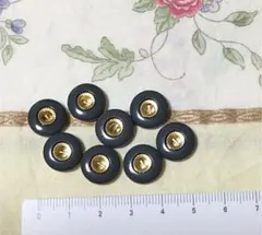 ⑤ レトロなボタン　金色中心に、紺色に少し緑を混ぜた様なあまり見かけない色　8個