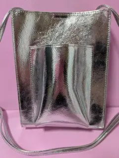 グローバルワーク☆メタリックシルバー☆ショルダーバッグ ☆新品未使用説明書付きのサムネイル