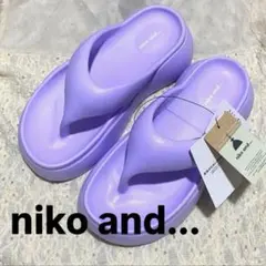 【新品未使用】niko and... オリジナルニコモコトングサンダル収納袋付きのサムネイル