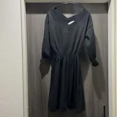 CECIL McBEE ブラック Vネック ワンピース③ 【最終値下げ中】