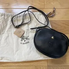 お値下げ！⭐︎新品未使用⭐︎IL BISONTE 黒 レザー ショルダーバッグ