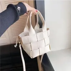新品★残1 2way ショルダーバッグ 可愛い ホワイトハンドバッグ おすすめ