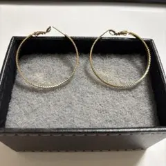 金メッキ　輪っか大きめ　ピアス