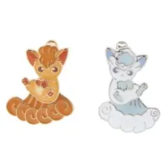 ポケモンセンター　イヤリング にたものどうし ロコン＆アローラロコン