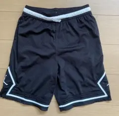 Jordan ブラックバスケットボールパンツ　バスパンXL170 中学生新品同様
