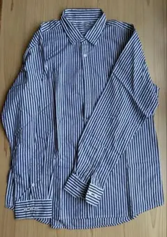 値下げ　ストライプ柄 長袖シャツ