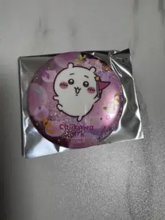 ちいかわパーク　ホログラム缶バッジ　ちいかわ