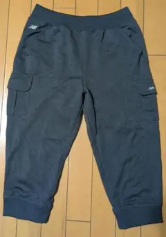 NB ニューバランス プリントロゴ ７分丈 カーゴパンツ