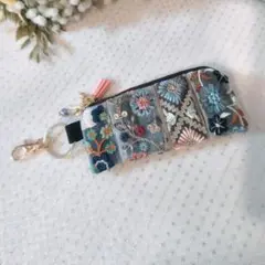 インド刺繍リボン　パッチワーク調　ミニポーチ　コインケース　アンティーク調