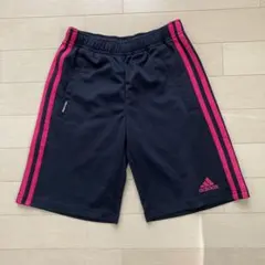 【adidas】ハーフパンツ 130サイズ 黒/ピンク