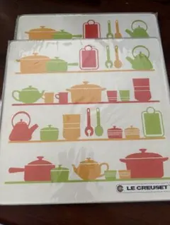 LE CREUSET ガラスキッチンプレート 20cm２枚のサムネイル