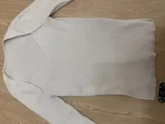 vネック ニット