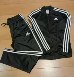 adidas ブラックジャージ上下セットレディース M