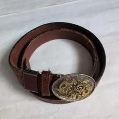 ブラウンレザー ベルト 装飾的バックル