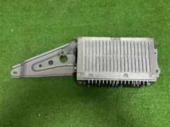 パイオニア・カロッツェリア製カーオーディオアンプ PRS-X220。動作