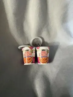 【送料込】カップヌードルめじるしアクセサリー　トムヤムクン　2個セット