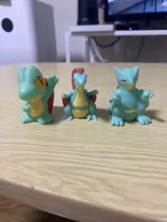 2025年最新】ポケモンキッズ リザードン 色違いの人気アイテム - メルカリ