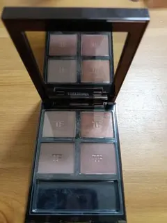 TOM FORD アイ カラー クォード 31 スール サーブルのサムネイル