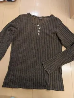 ナノ・ユニバース　トップス