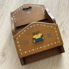 クマのキャラクター付き木製壁掛け収納ボックス