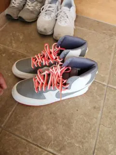 NIKE ハイカットスニーカー グレー/ホワイト/ピンク