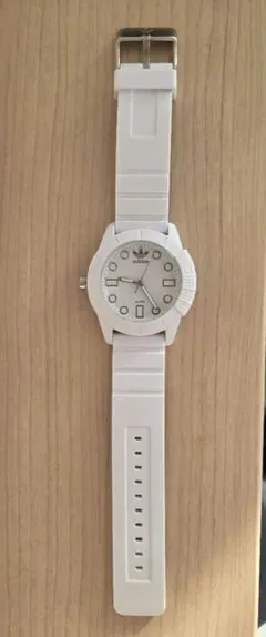 adidas watches 腕時計　ホワイト 未使用品