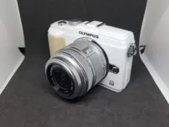 OLYMPUS PEN E-PL2 ミラーレスカメラ シルバー✨訳あり動作品✨ 2026年最新】olympus e pl2の人気アイテム - メルカリ